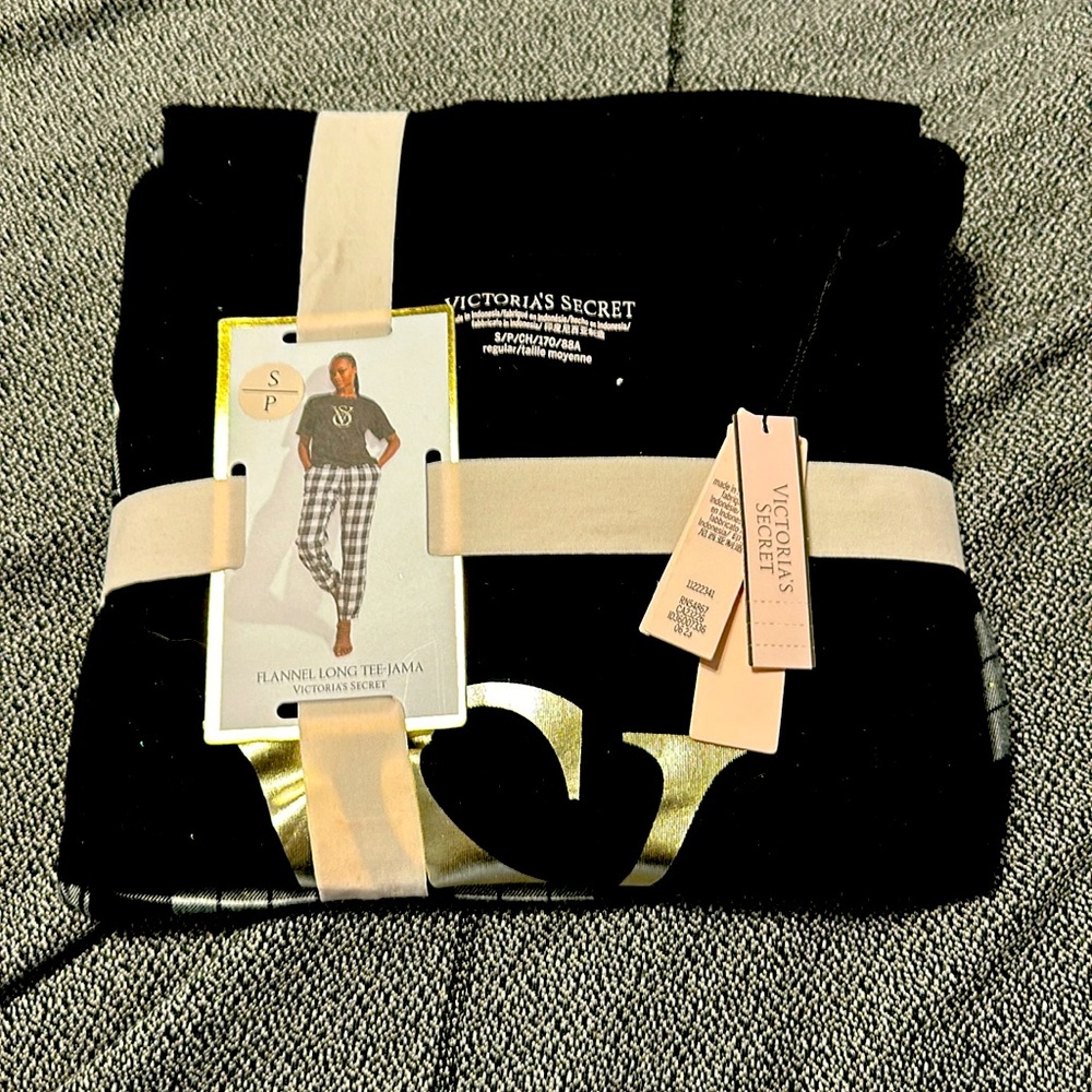 VS Tee-Jama